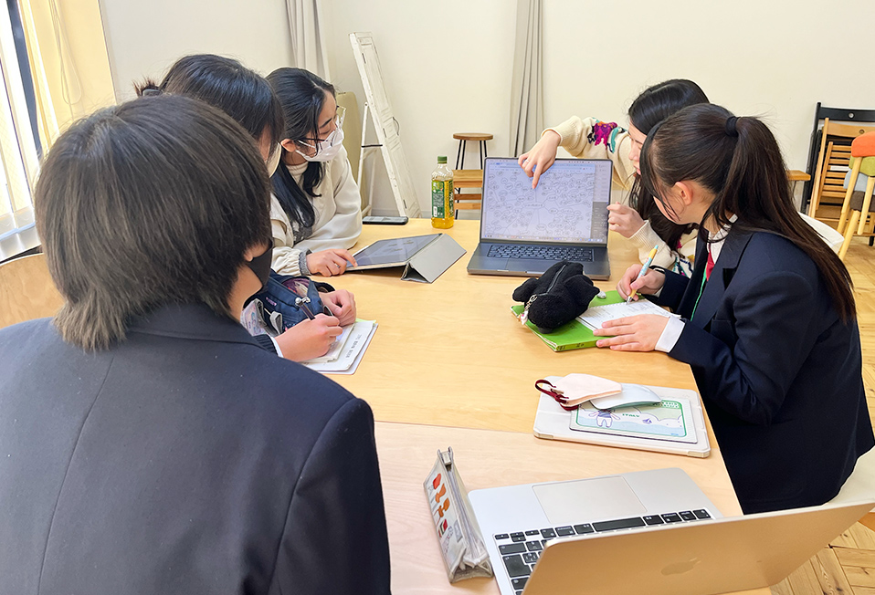 海老名市の中学生 デザインの職場体験